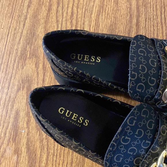 Guess Hillford Black PU Leather Gold Chain Platform Loafers - Picture 5 of 7